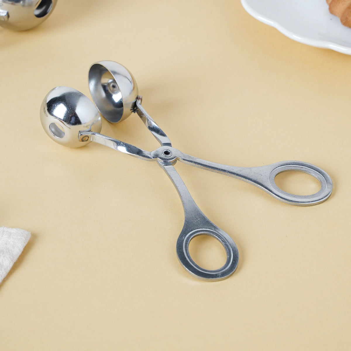 Meatball Maker Nestasia