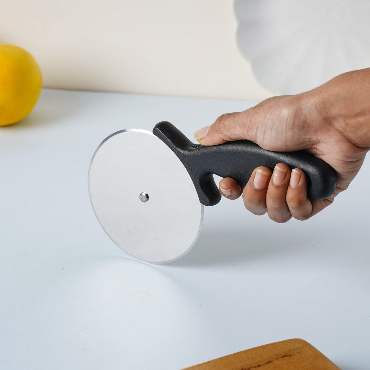 Pizza Cutter With Handle Nestasia