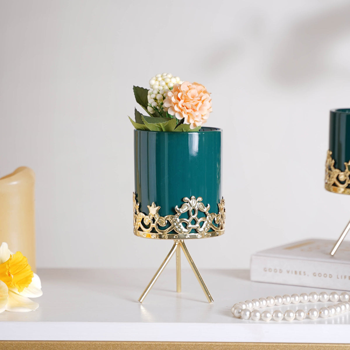 Modern Pottery Planter Nestasia