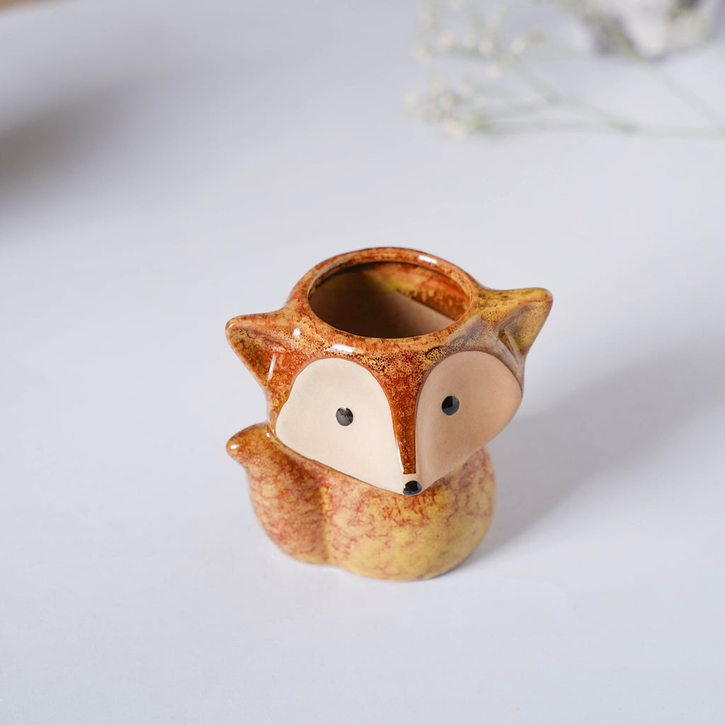 Foxy Ceramic Planter Brown Nestasia