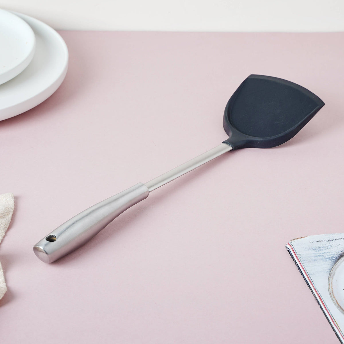 Bread Flipper Nestasia
