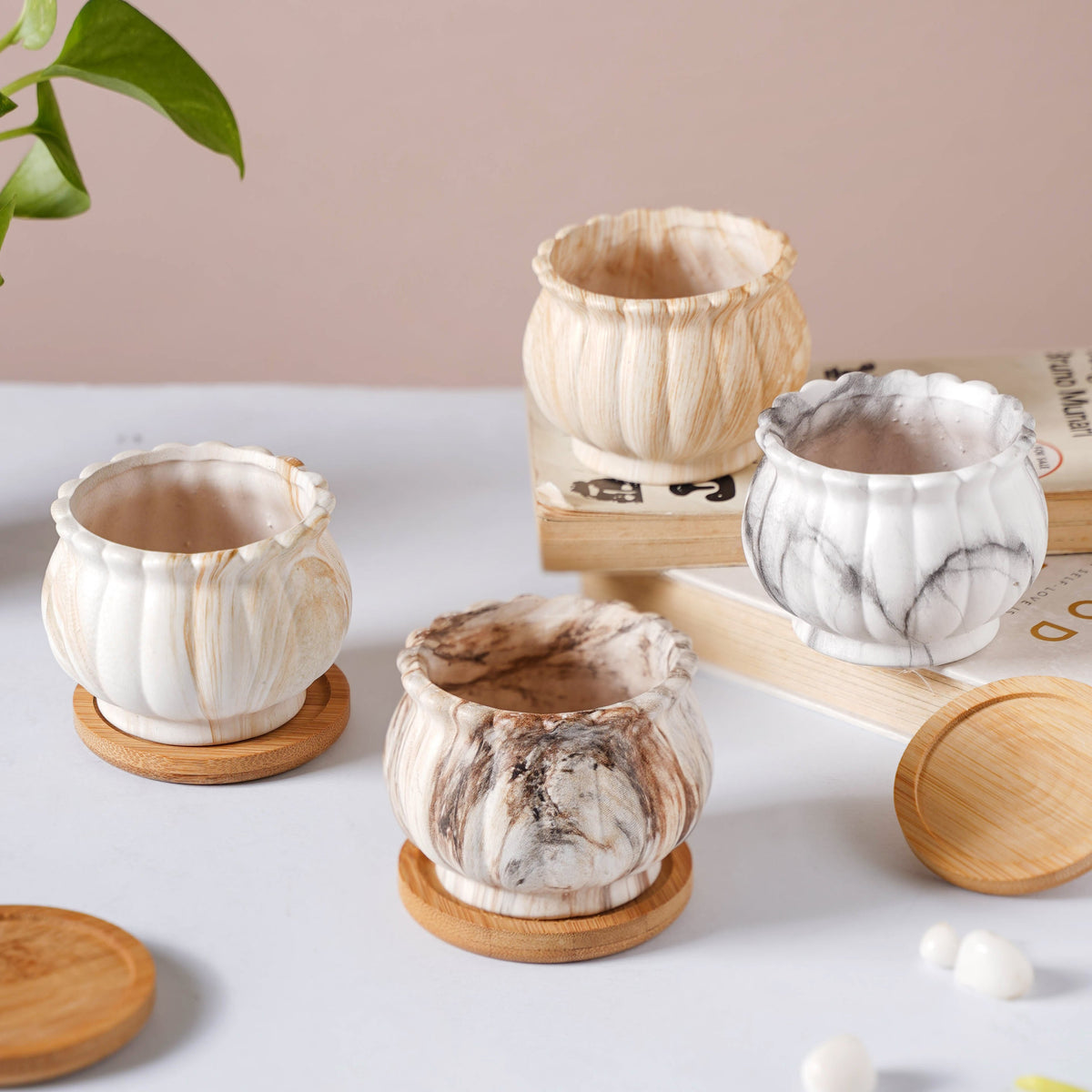 Cinzia Marble Patterned Planter With Coaster Nestasia