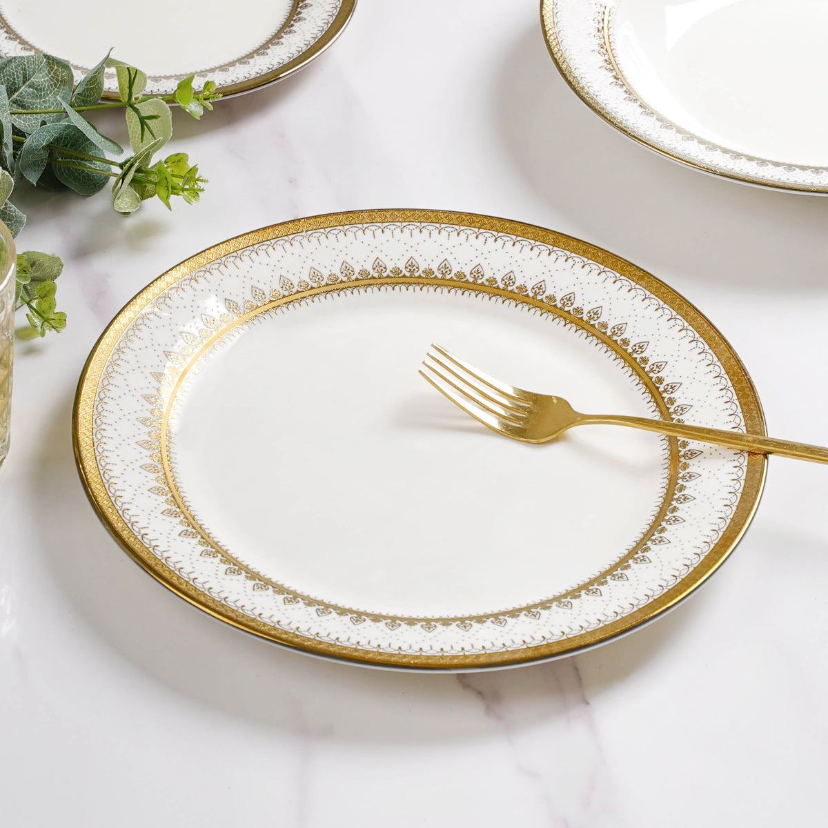 Aurelea 33 Piece Dinnerware For 6 Nestasia
