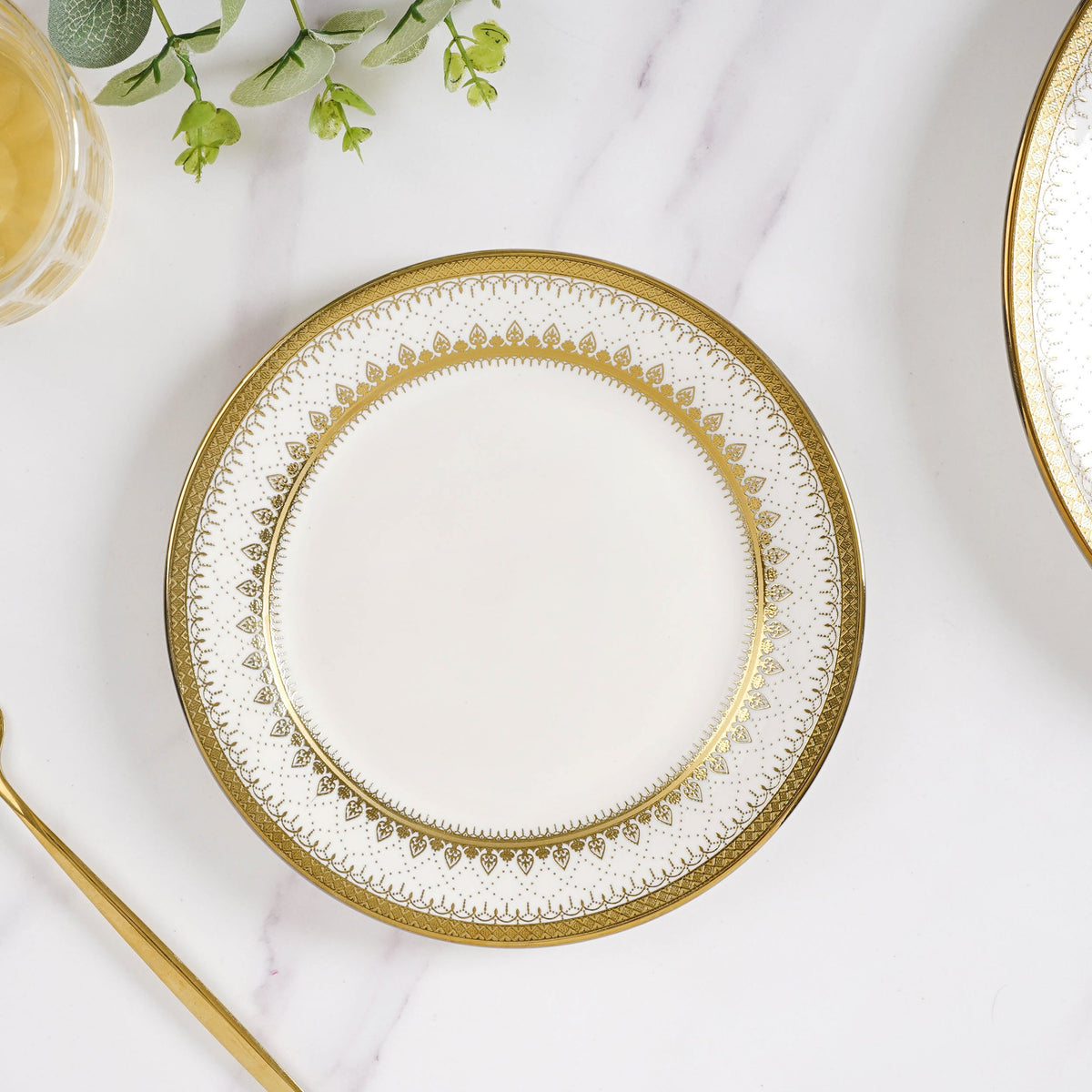 Aurelea 33 Piece Dinnerware For 6 Nestasia