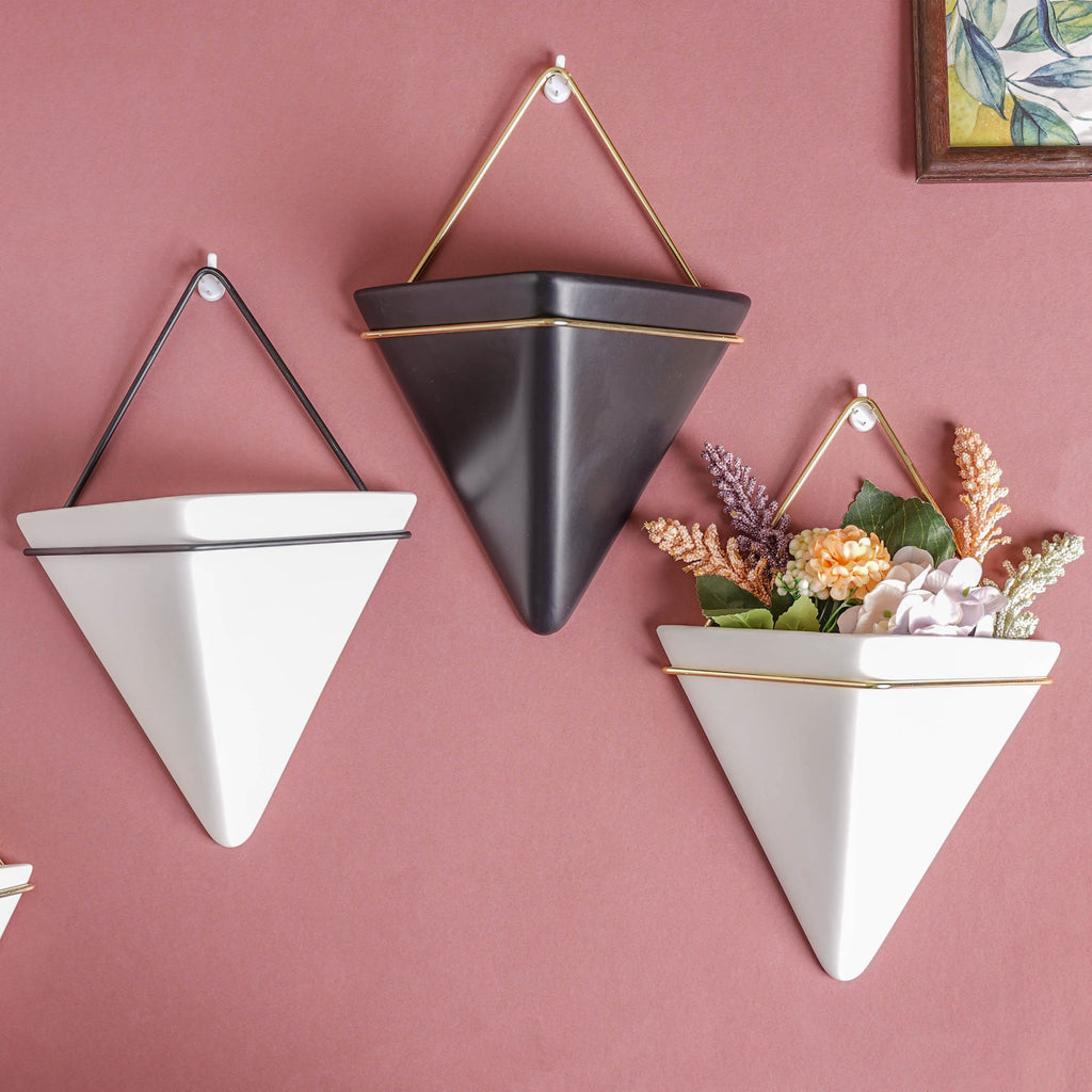 Triangular Ceramic Pot with Holder Large Nestasia