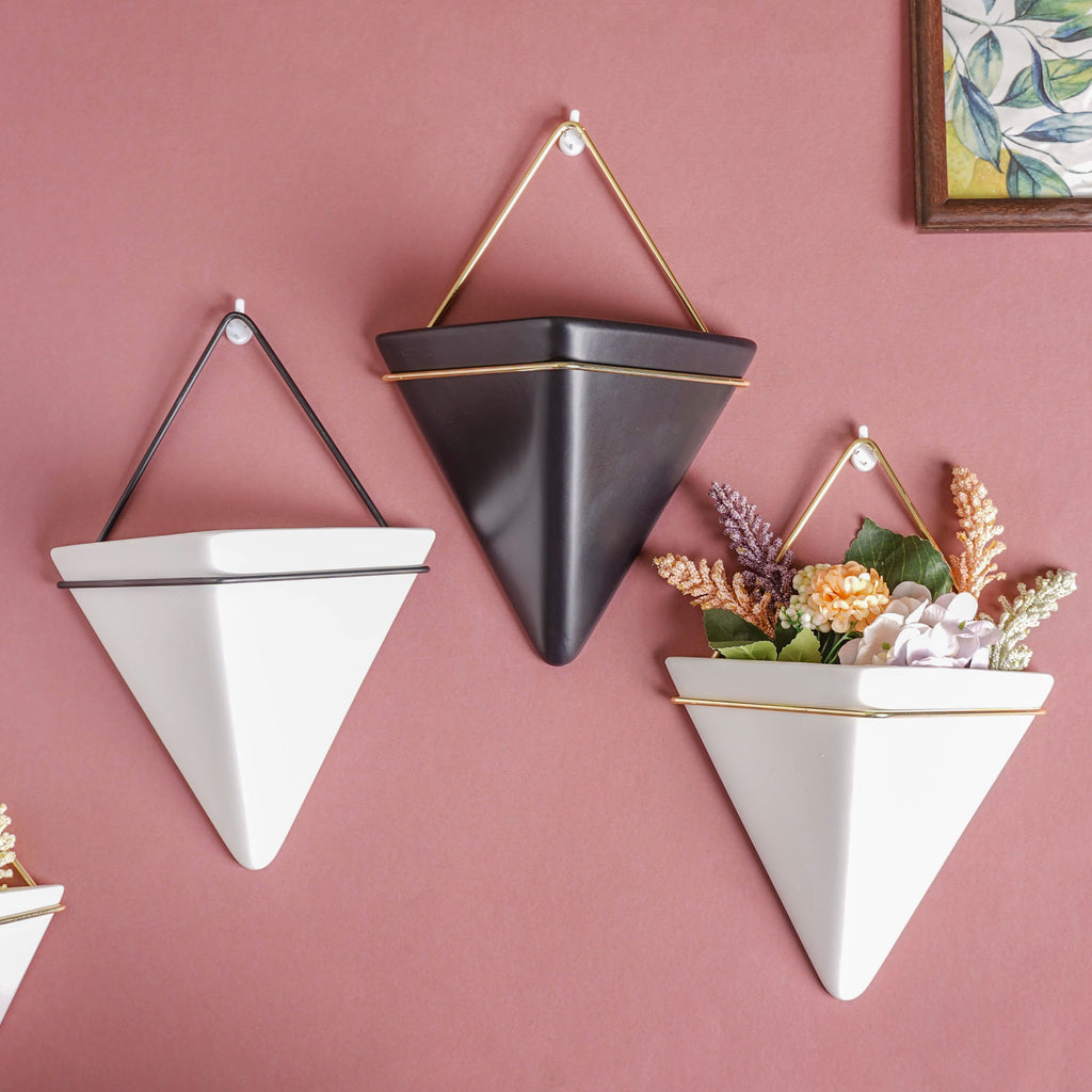 Triangular Ceramic Pot with Holder Large Nestasia