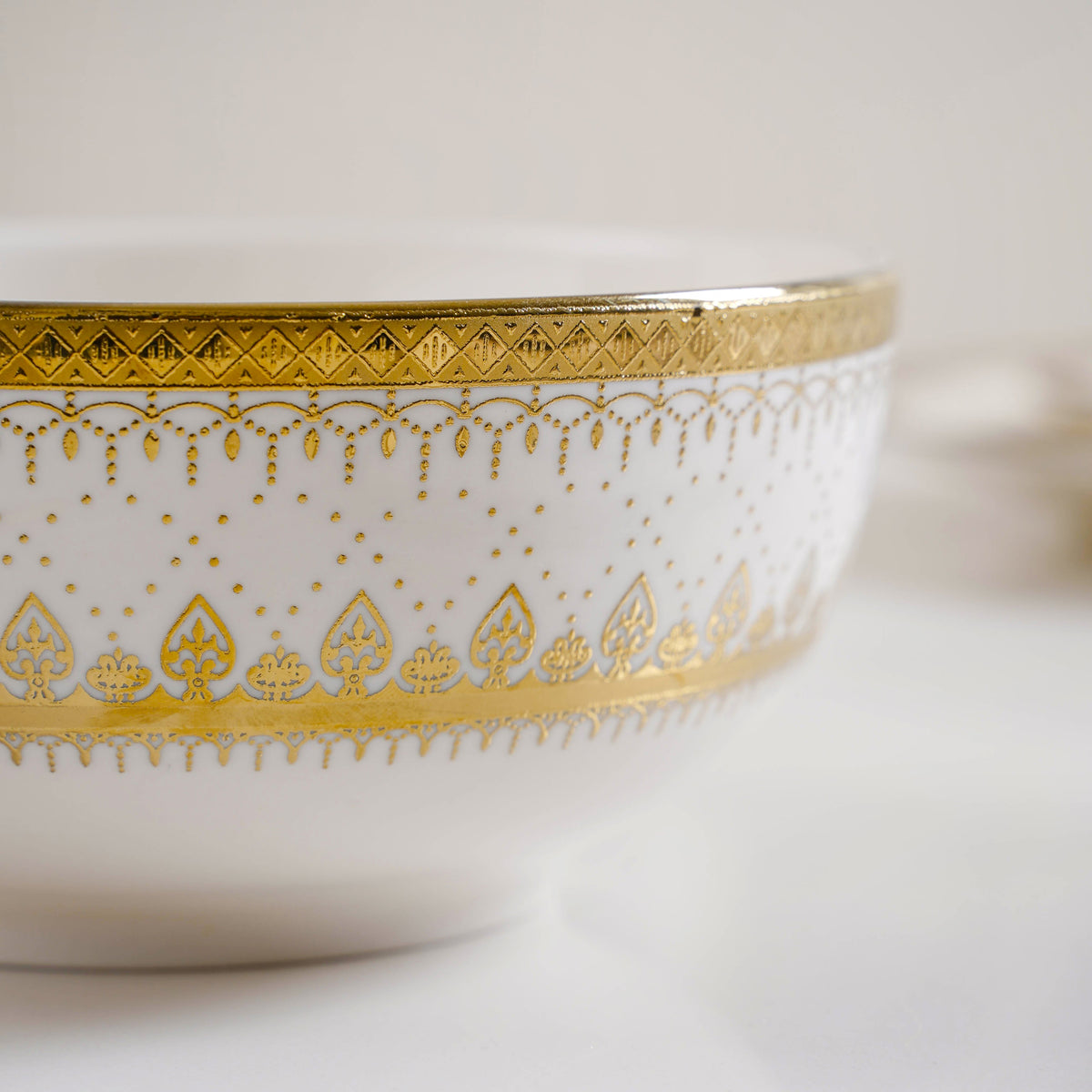 Aurelea 33 Piece Dinnerware For 6 Nestasia