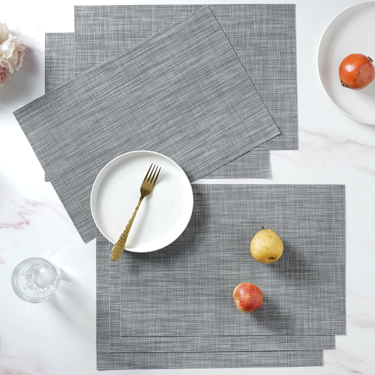 White-grey PVC Table Mat Set of 6 Nestasia