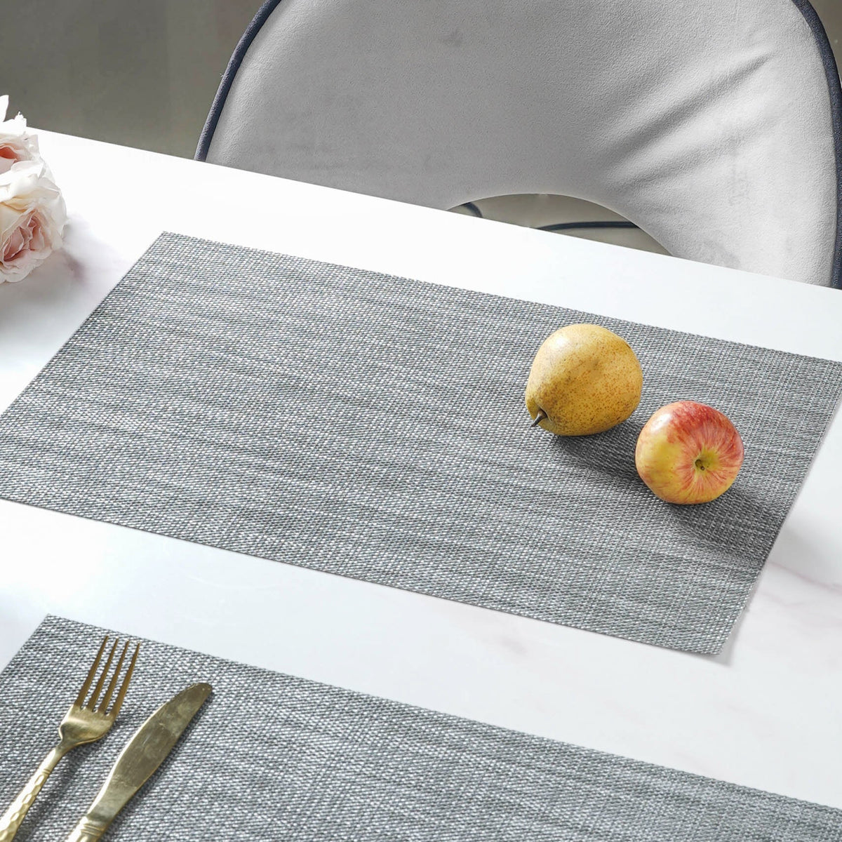 White-grey PVC Table Mat Set of 6 Nestasia