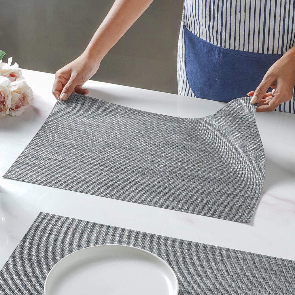 White-grey PVC Table Mat Set of 6 Nestasia