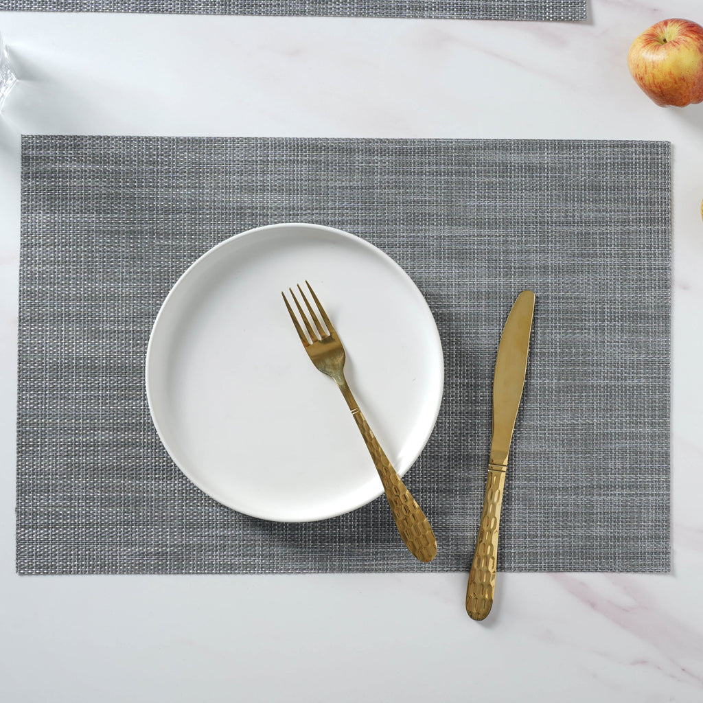 White-grey PVC Table Mat Set of 6 Nestasia