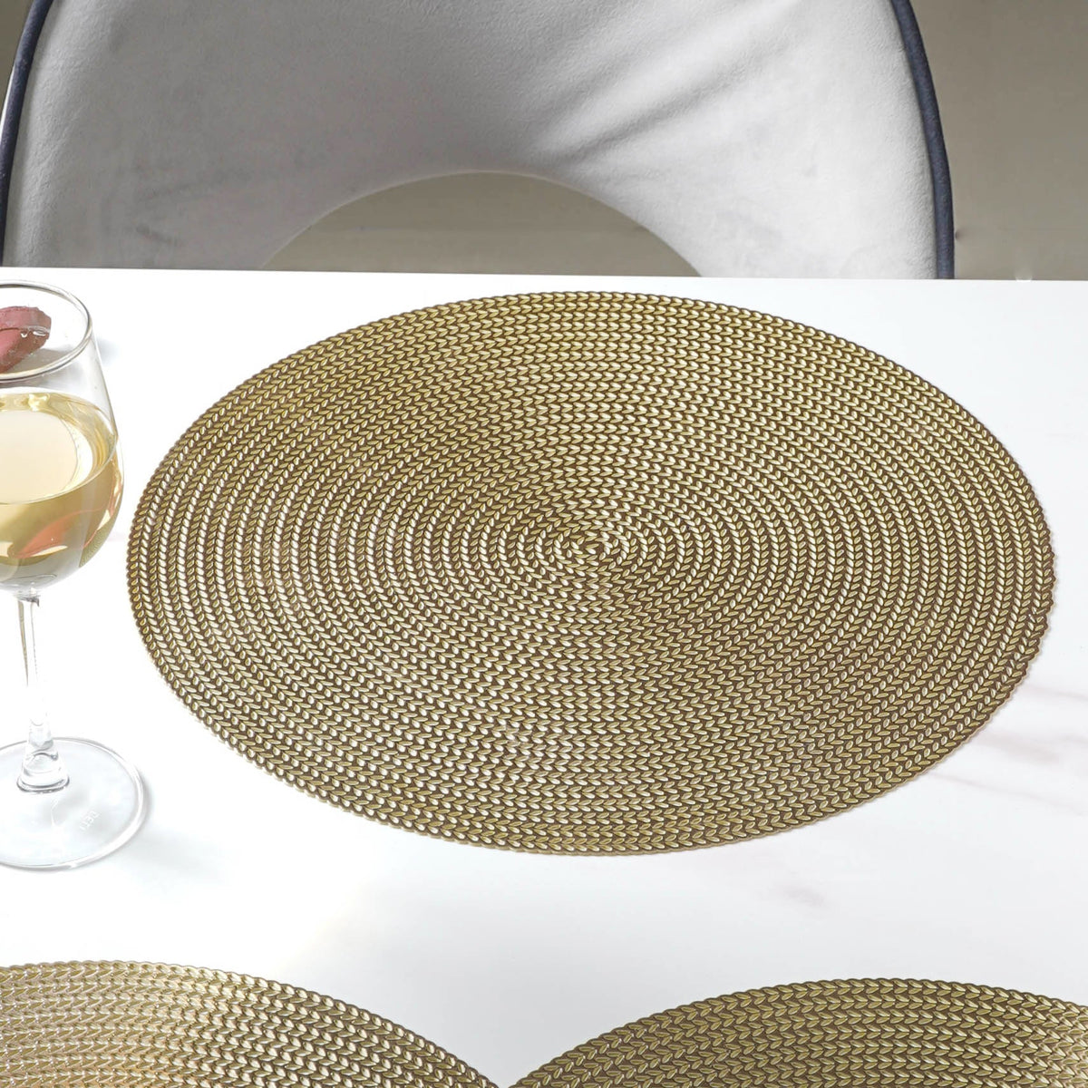 Round Gold Placemat Set of 6 Nestasia