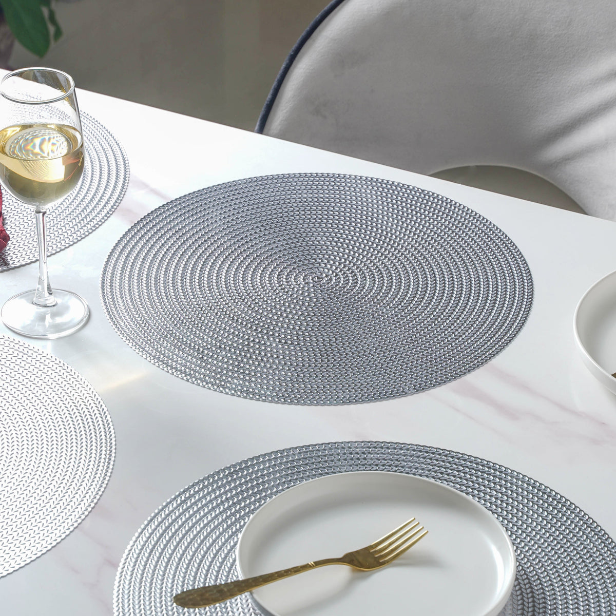 Round Silver Placemat Set of 6 Nestasia