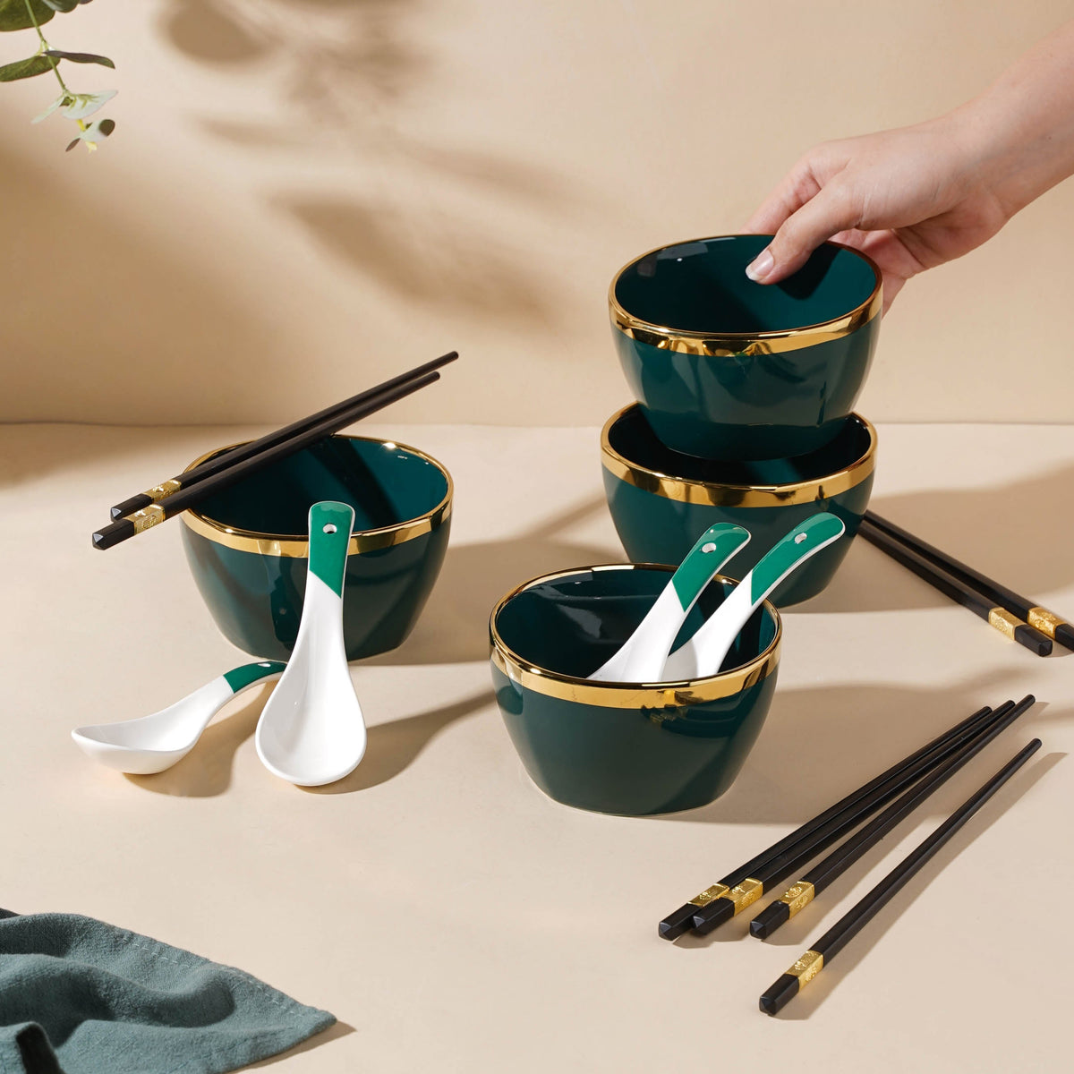 Emerald Snack Bowl Set Of 4 With Chopsticks And Soup Spoons Nestasia