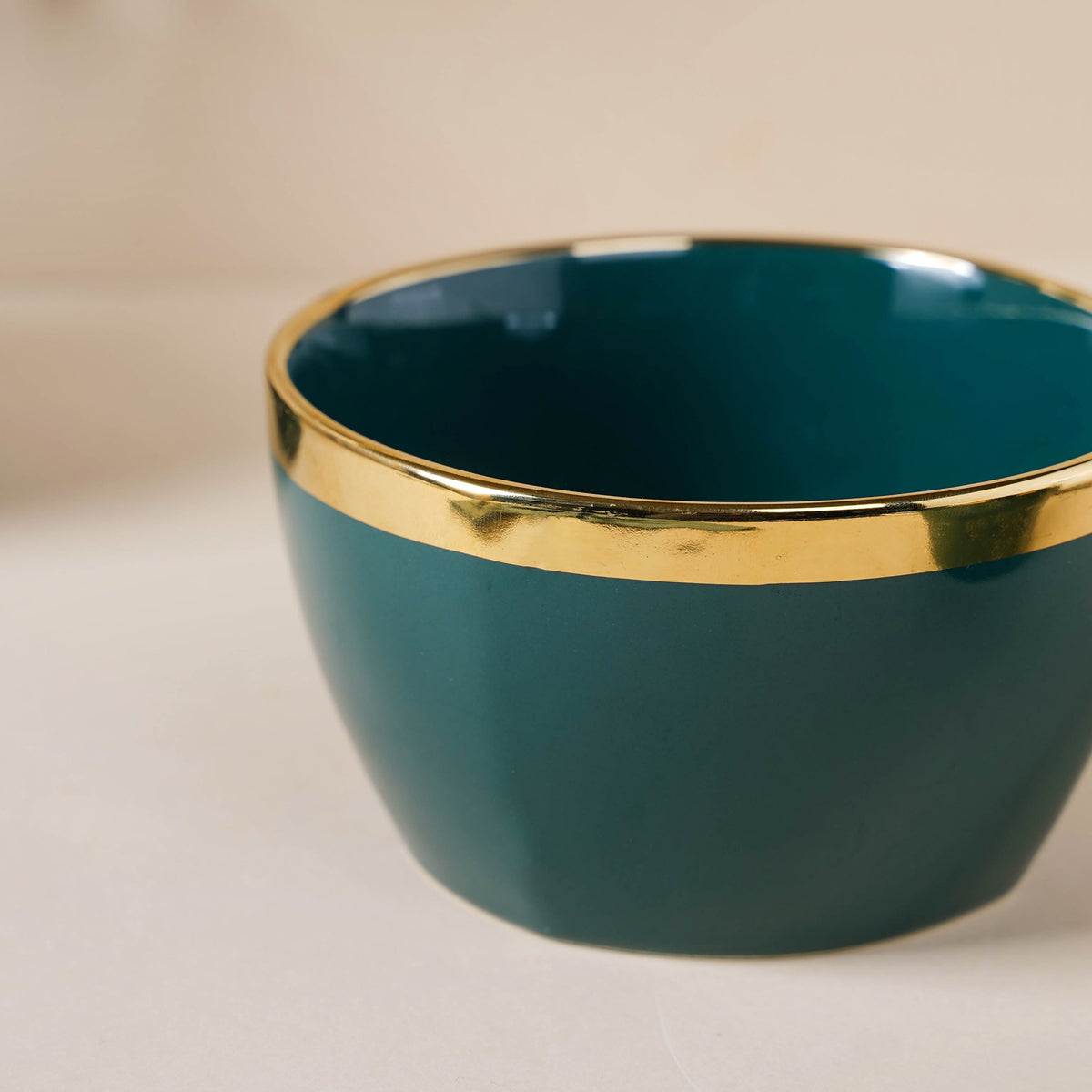 Emerald Snack Bowl Set Of 4 With Chopsticks And Soup Spoons Nestasia