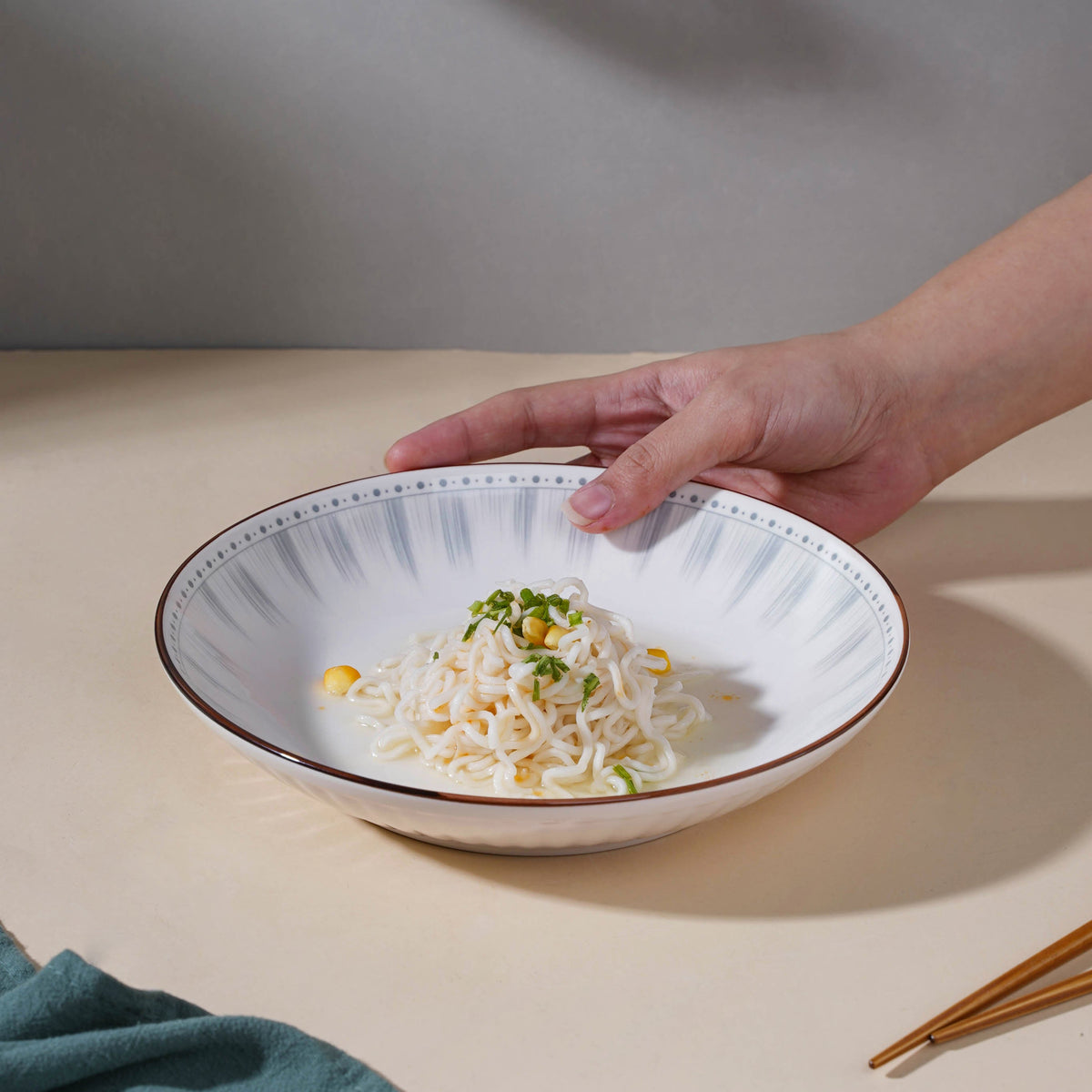 Dainty Patterned Pasta Dish 7 Inch Nestasia