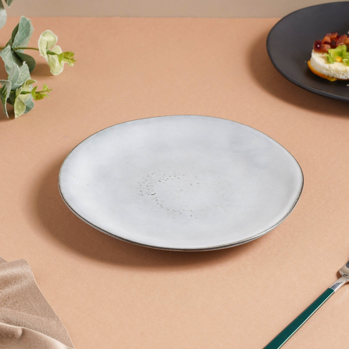 Criselda Grey Gloss Snack Plate 8 Inch Nestasia