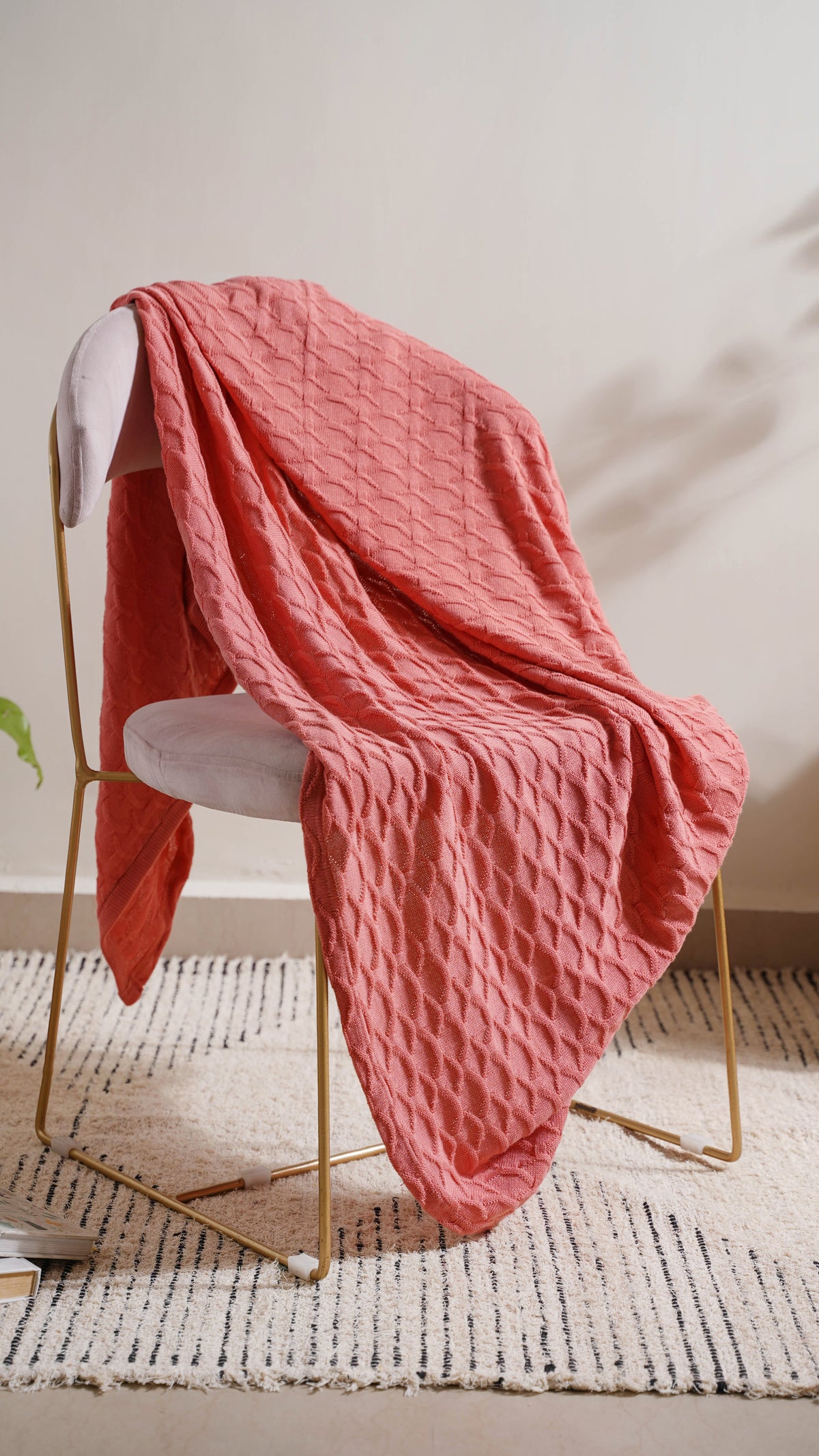 Salmon Pink Scallop Knitted Throw Nestasia