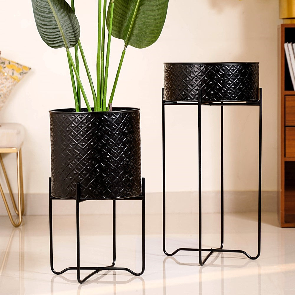 Modern Metal Floor Planter With Stand Black Set Of 2 Nestasia