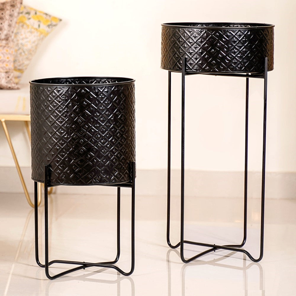 Modern Metal Floor Planter With Stand Black Set Of 2 Nestasia