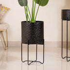 Modern Metal Floor Planter With Stand Black Set Of 2 Nestasia