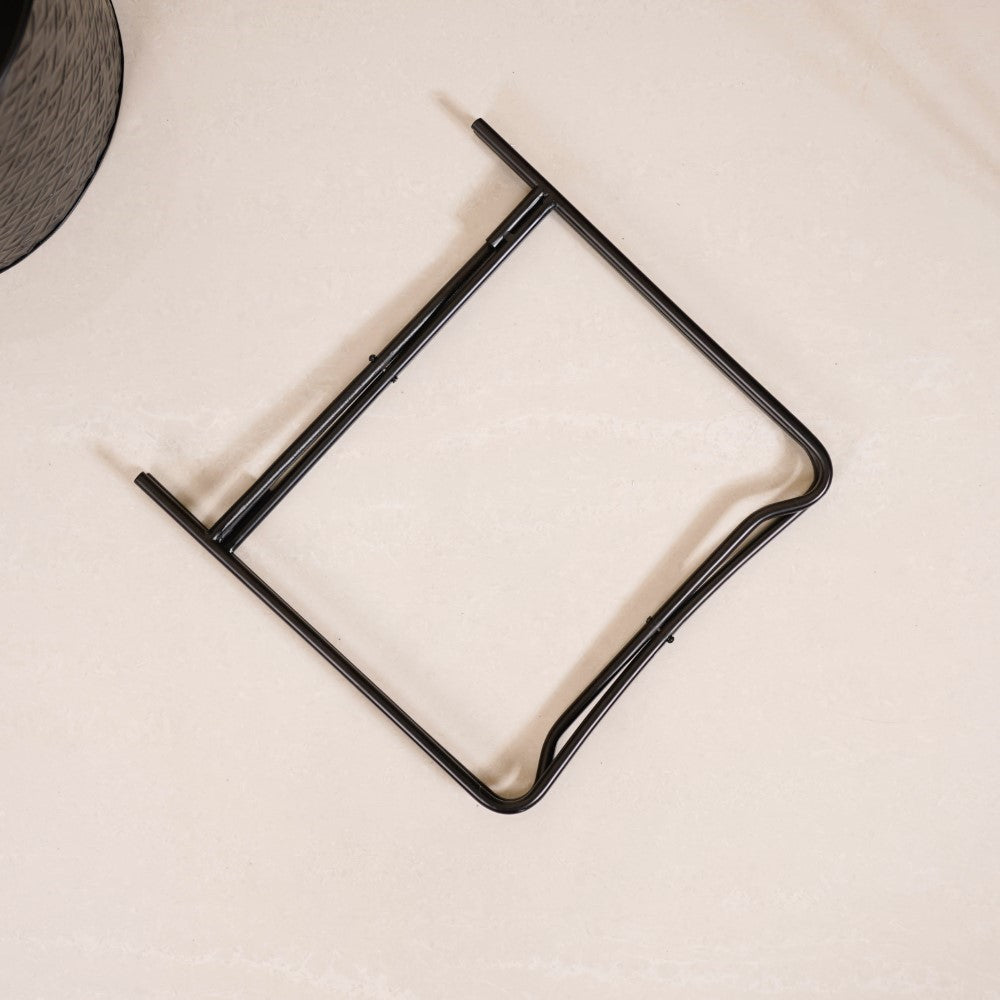 Modern Metal Floor Planter With Stand Black Set Of 2 Nestasia