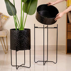 Modern Metal Floor Planter With Stand Black Set Of 2 Nestasia