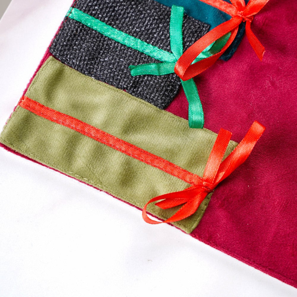 Red Velvet Gifts Table Runner 72 X 13 Inch Nestasia