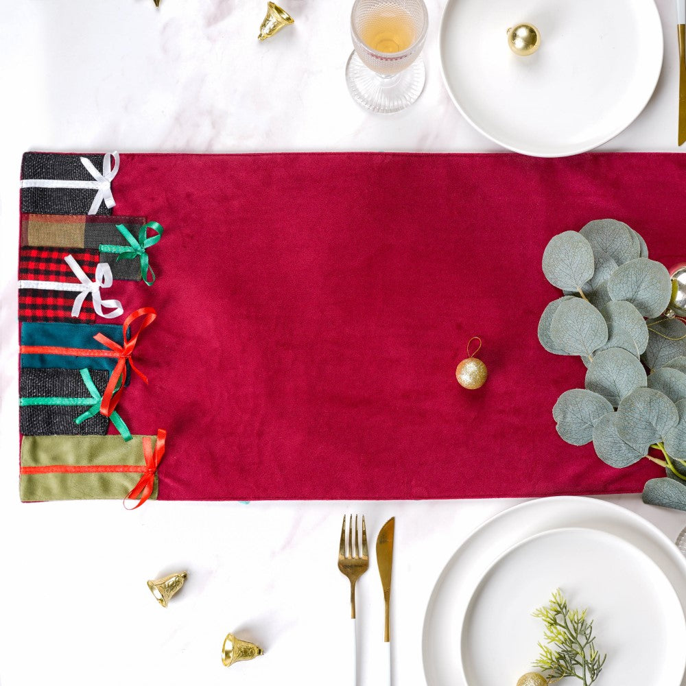 Red Velvet Gifts Table Runner 72 X 13 Inch Nestasia