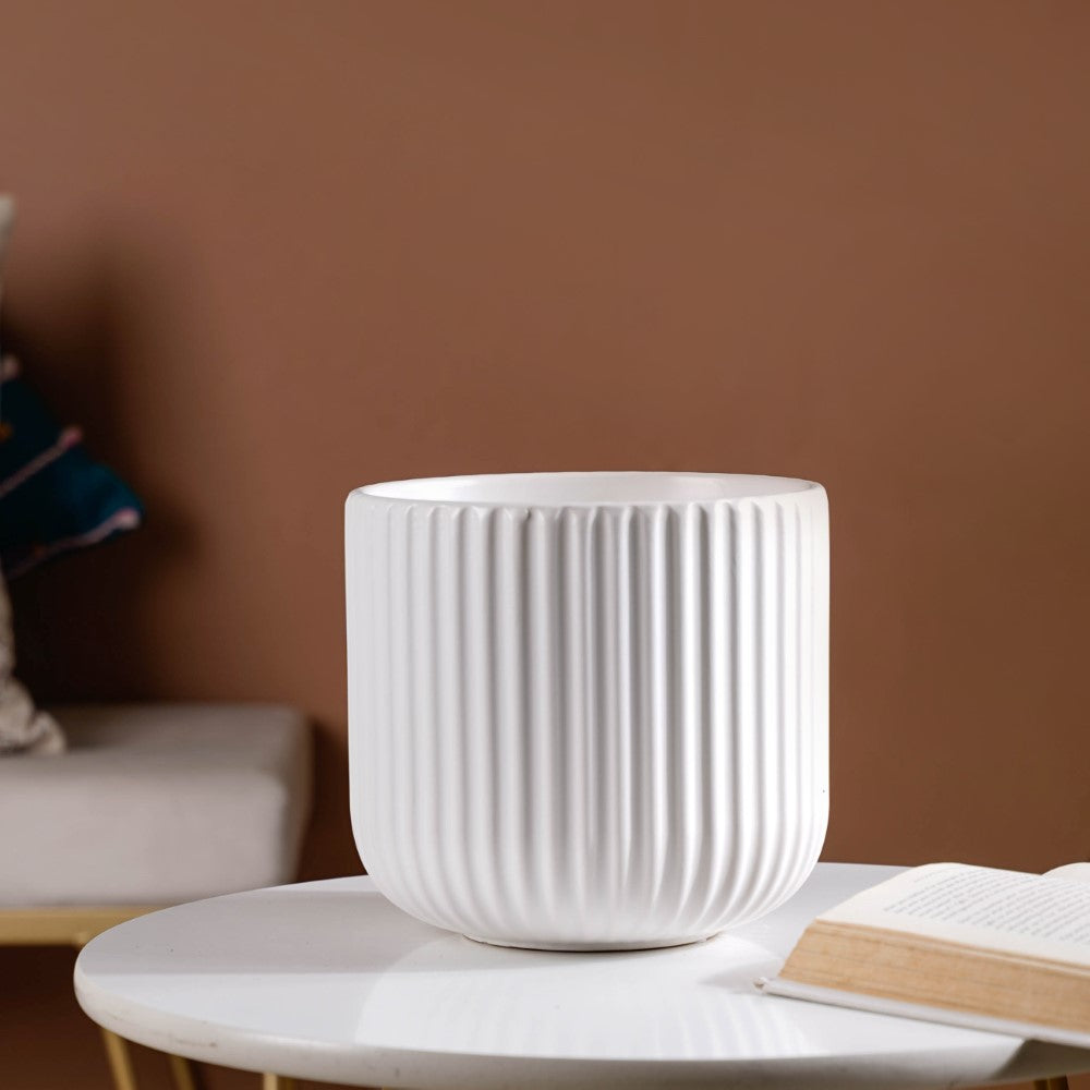 Oat White Ribbed Flower Pot Nestasia