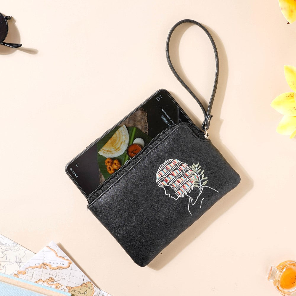 Beautiful Mind Wristlet Black Nestasia