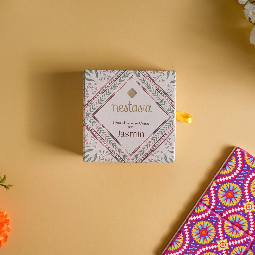 Gujarati Wedding Gift Hamper Set Of 7 Nestasia