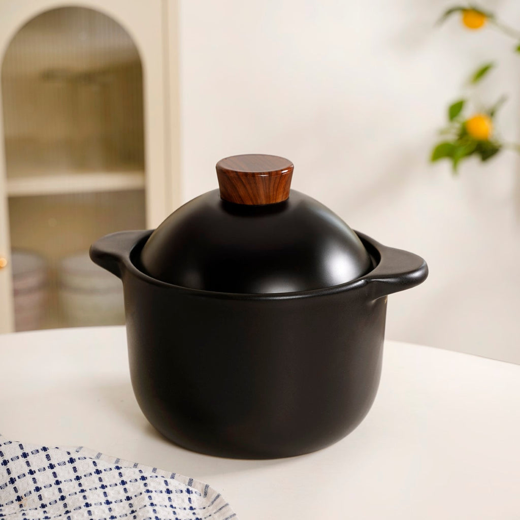 Maison Black Ceramic Cooking Pot With Lid 3700ml Nestasia