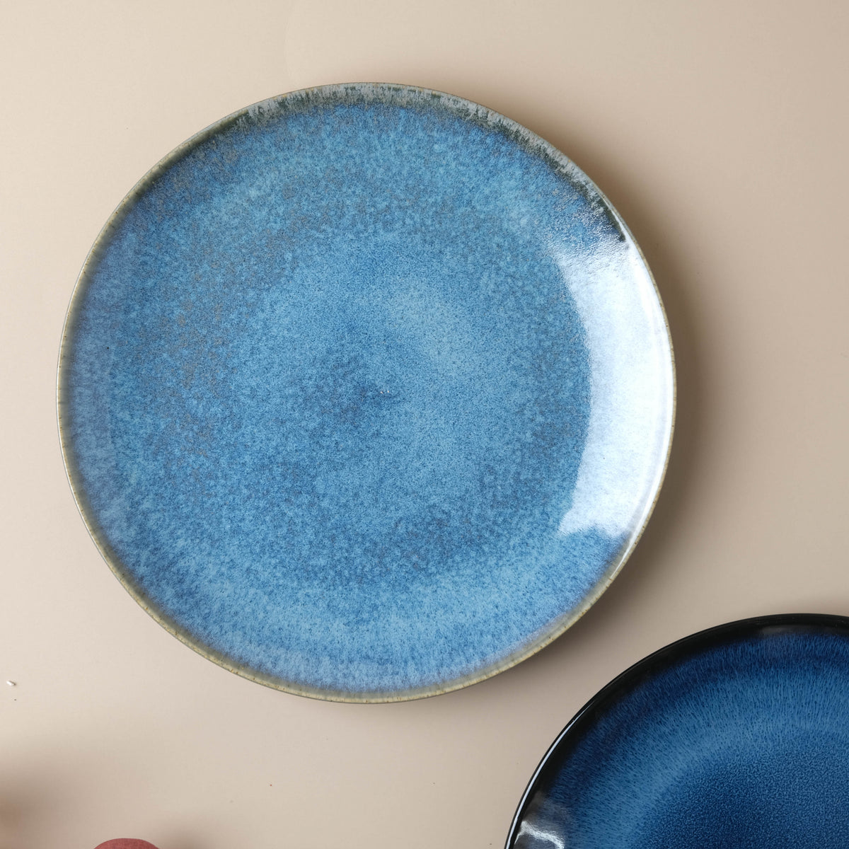 Glossy Blue Dinner Plate Nestasia