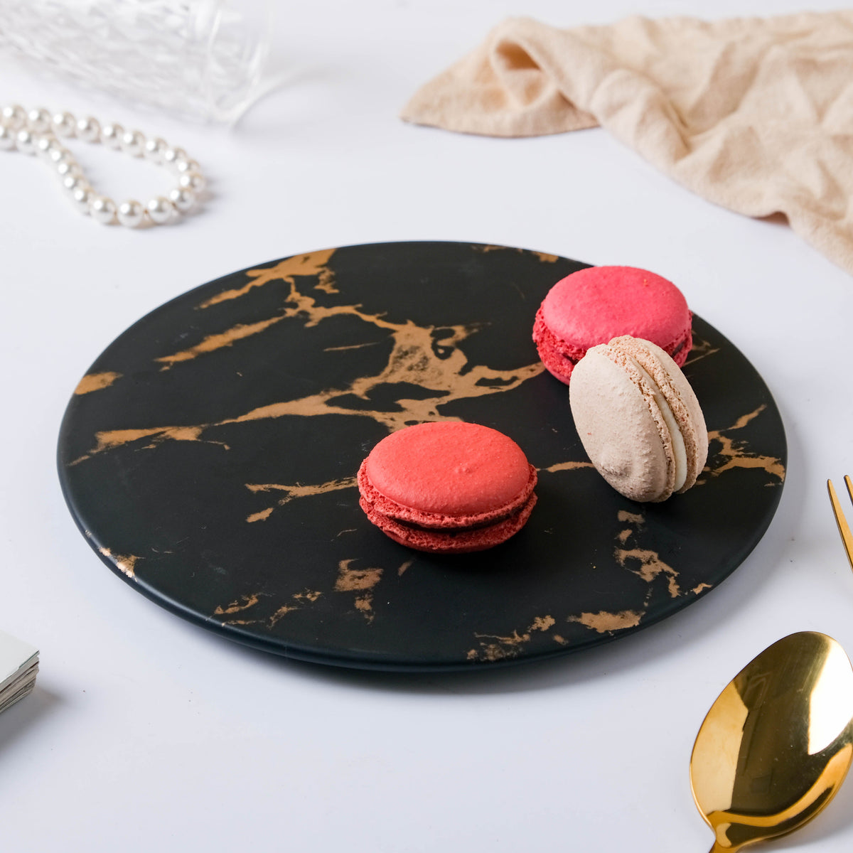 Black Round Ceramic Platter Nestasia