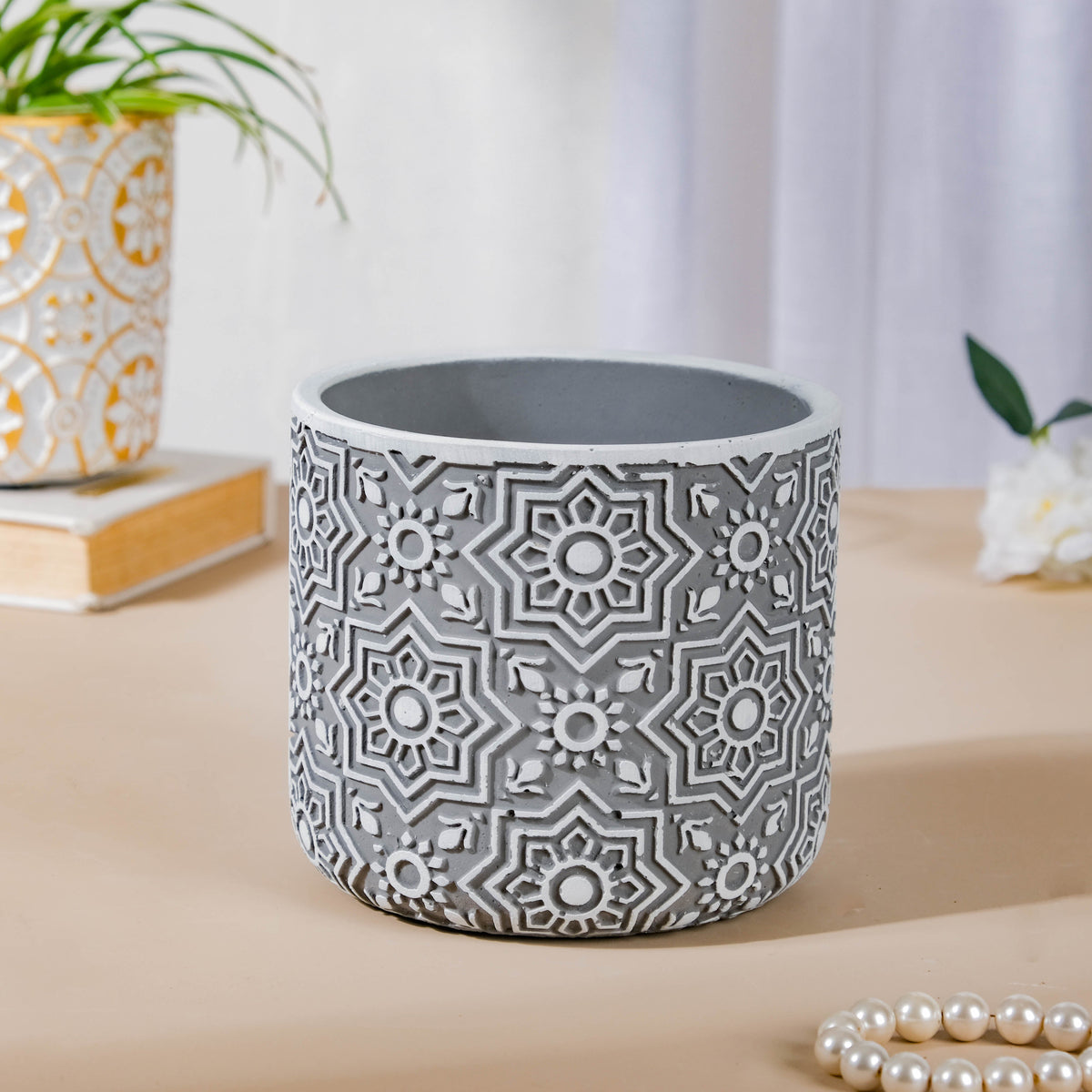 Grey Floral Geometric Pot Nestasia