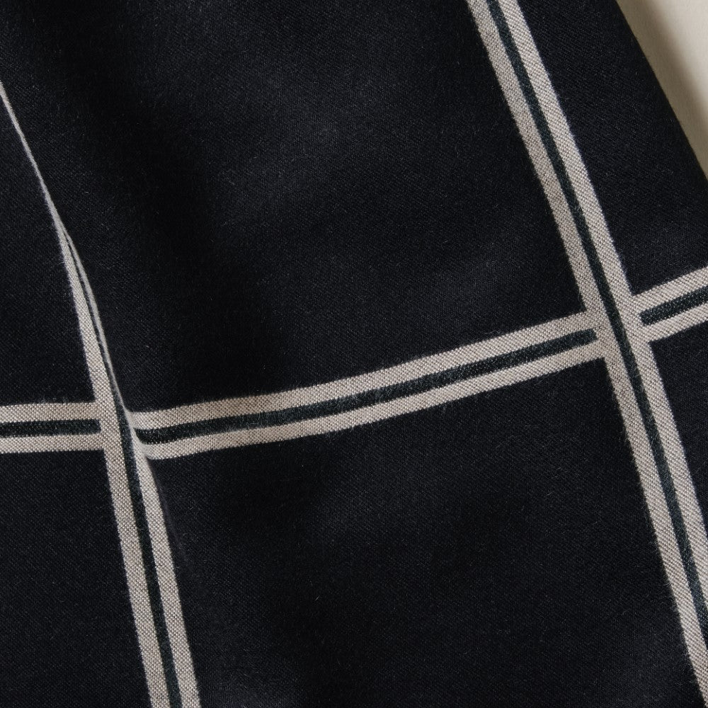 Luxury Black And White Long Scarf Nestasia