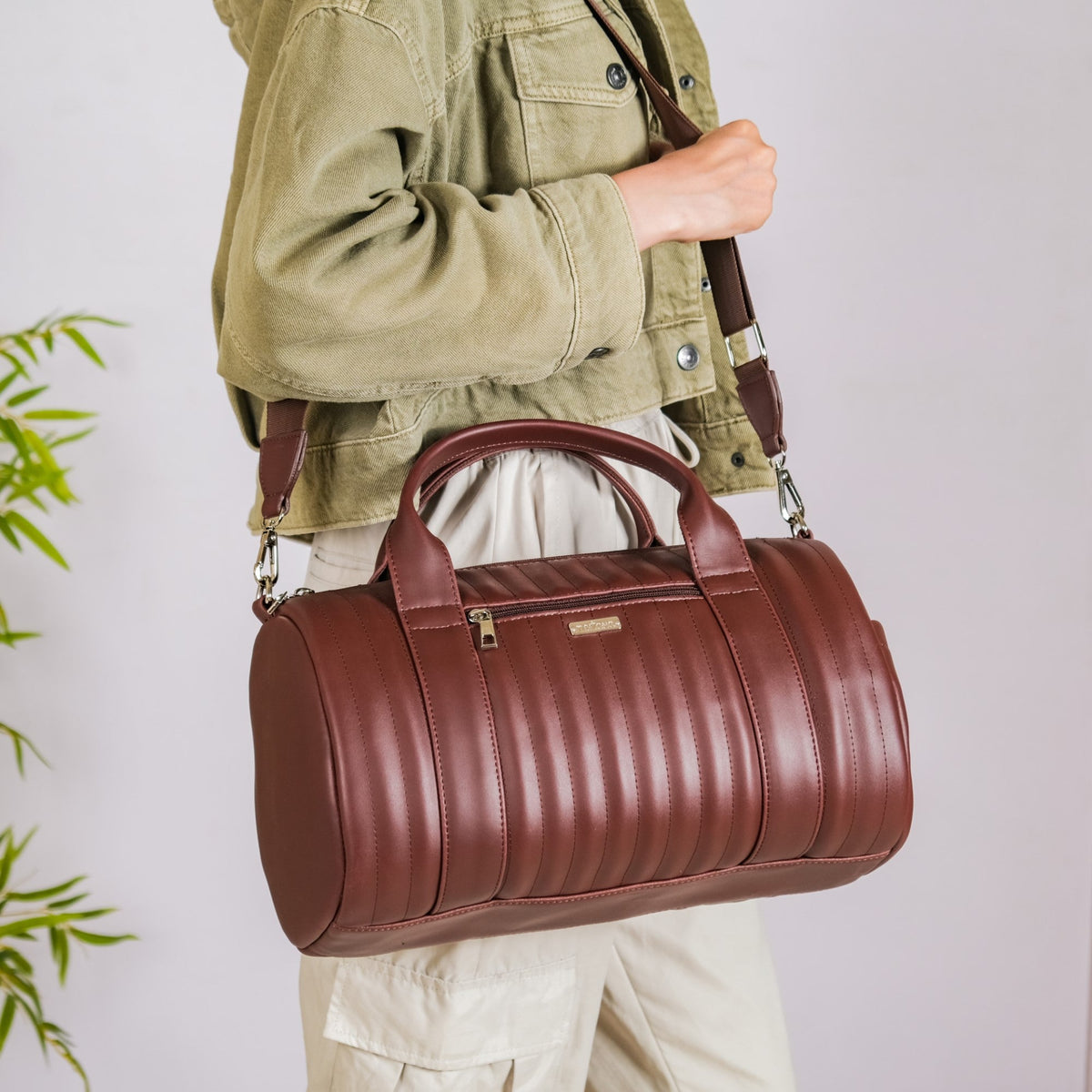 Wanderlust Duffel Bag Brown Set Of 2 Nestasia