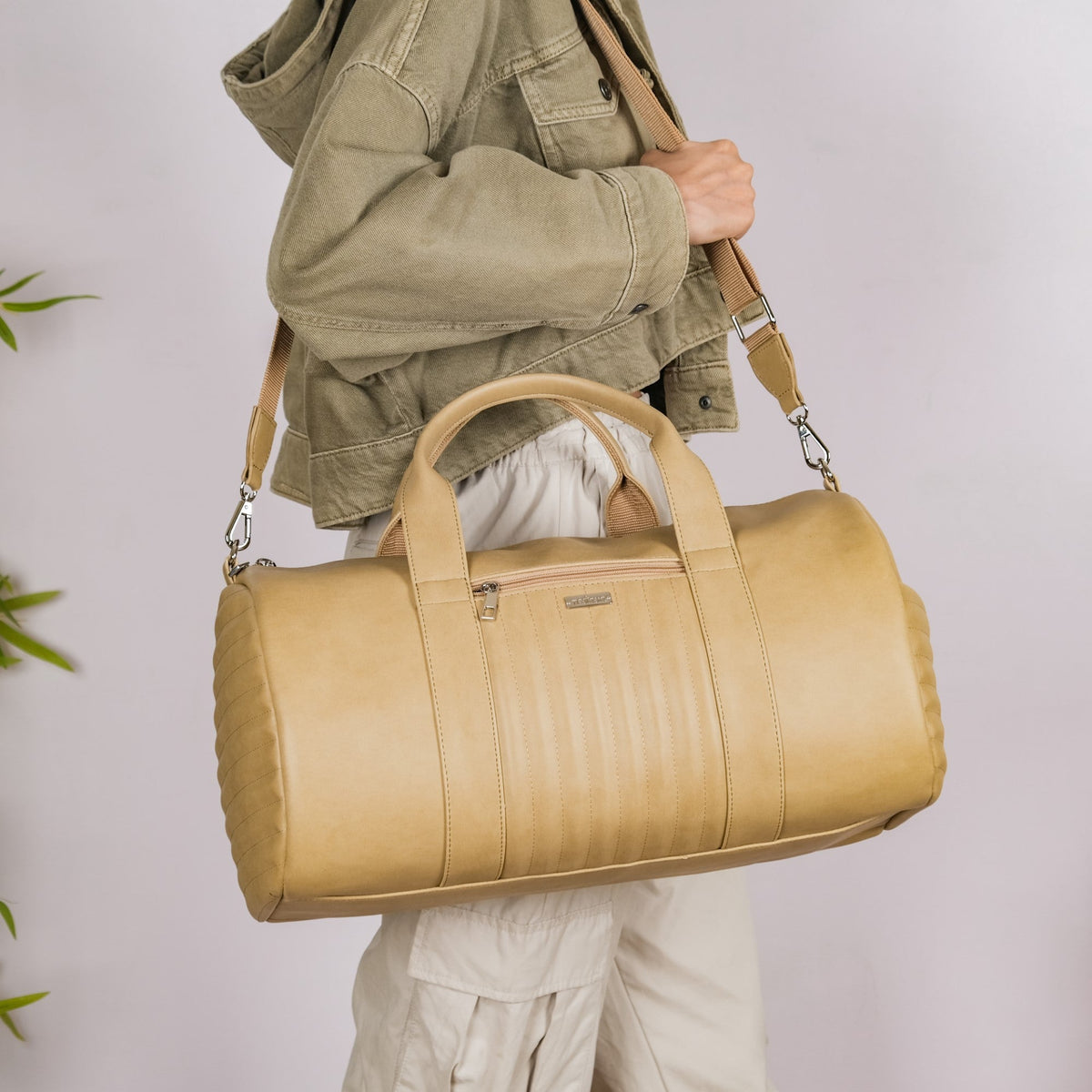 Jet-Setter Duffel Bag Beige Set Of 2 Nestasia