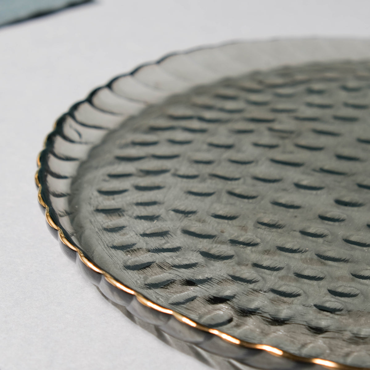 Glass Dinner Plate Grey Nestasia