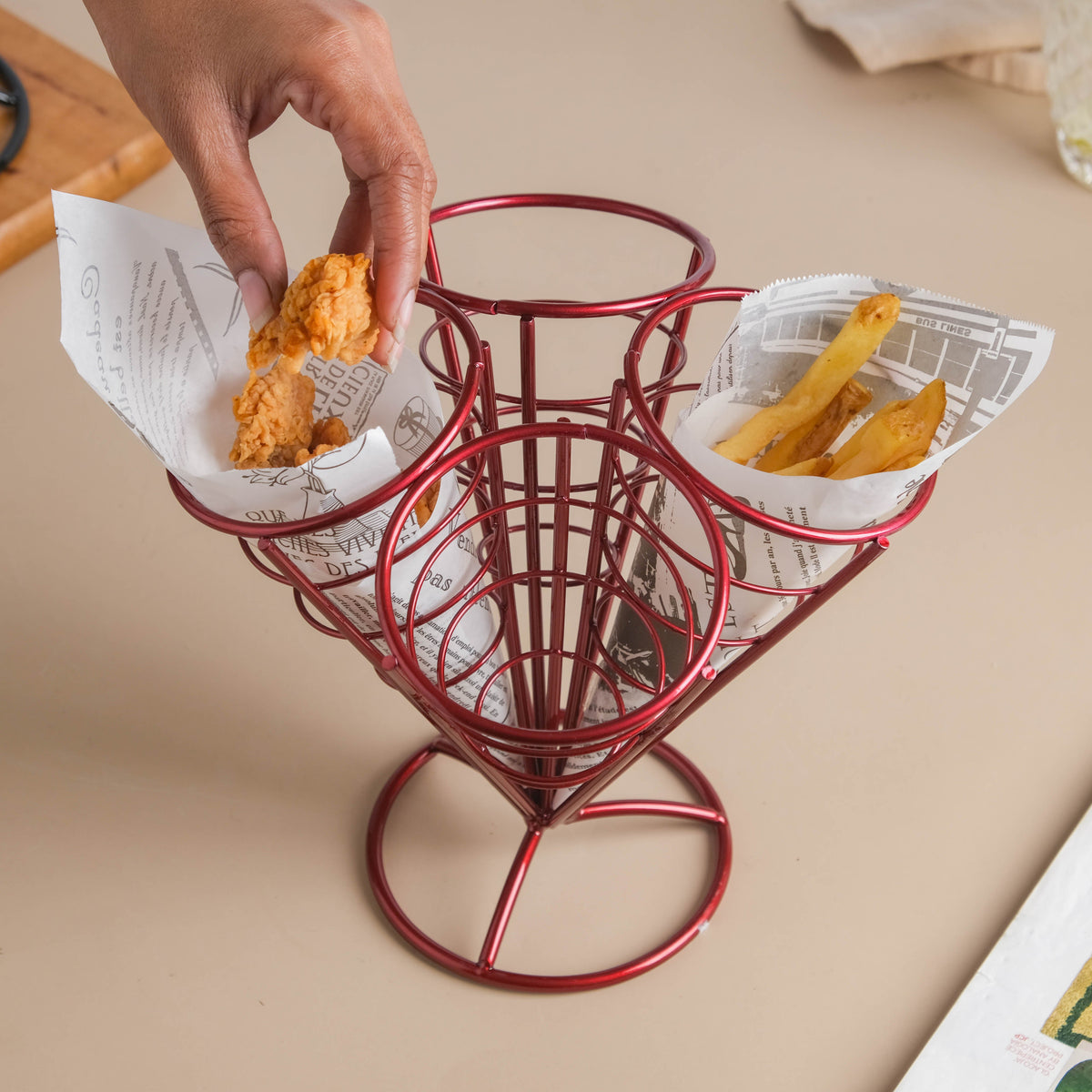 Quirky Cone Basket Nestasia