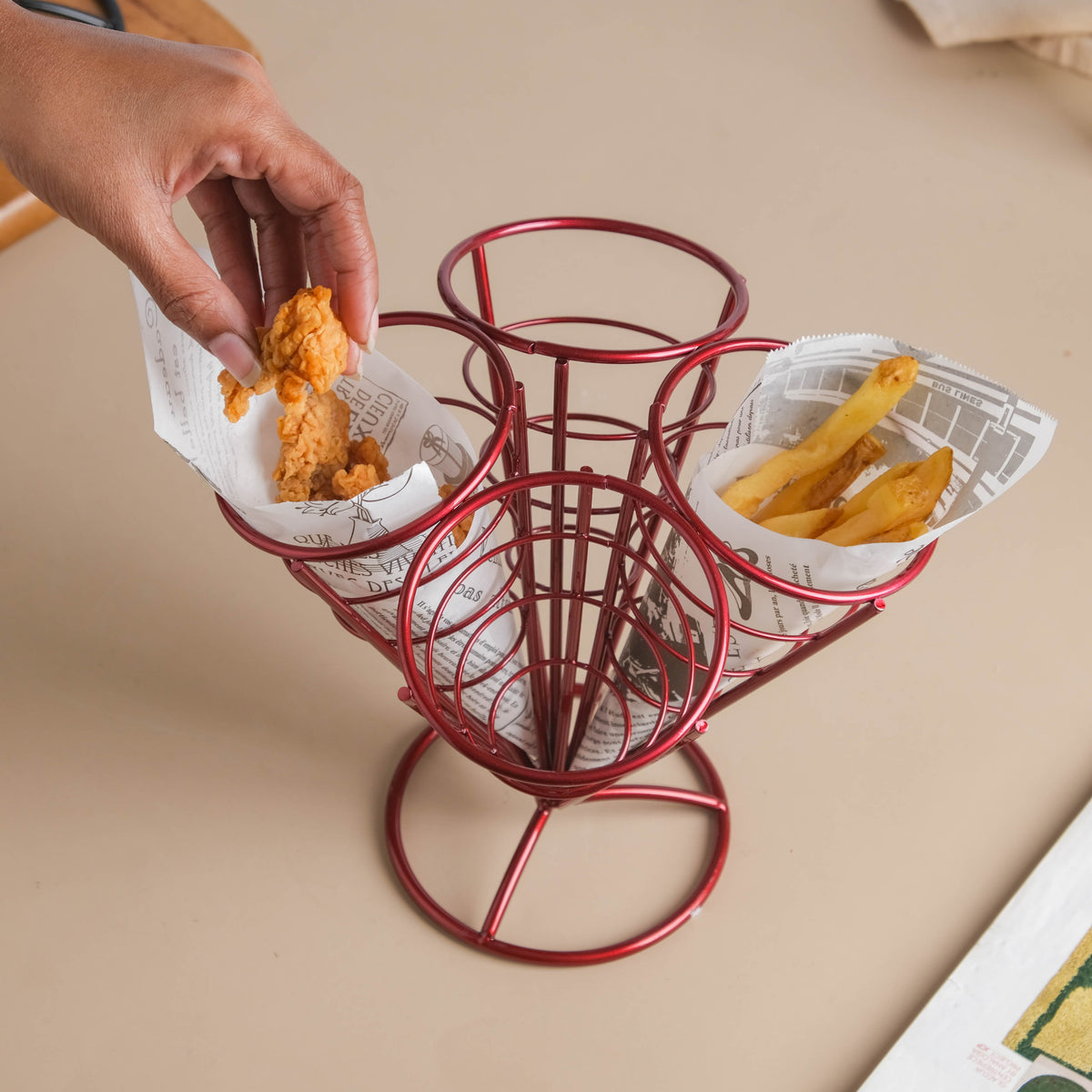 Quirky Cone Basket Nestasia