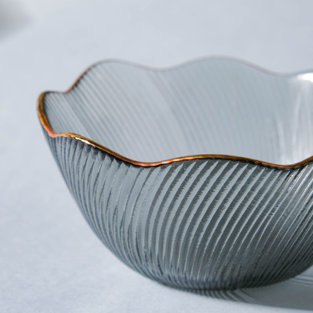Wavy Glass Side Bowl Grey Nestasia