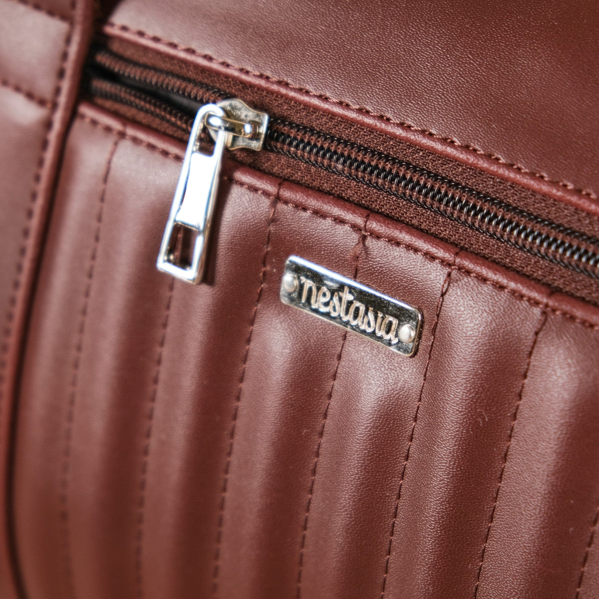Wanderlust Duffle Bag Brown Large 17x9 Inch Nestasia