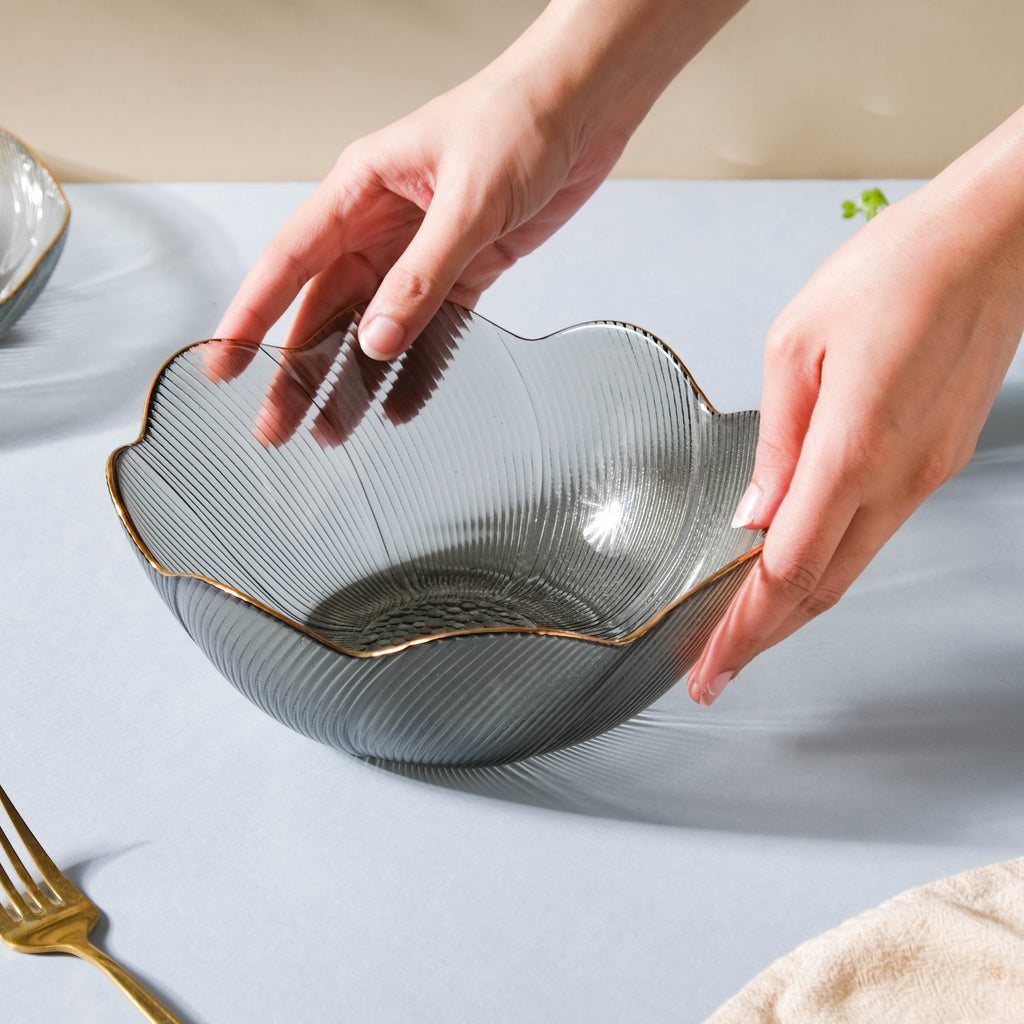 Wavy Glass Serving Bowl Grey Nestasia