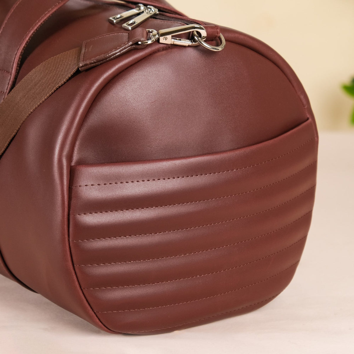 Wanderlust Duffel Bag Brown Set Of 2 Nestasia