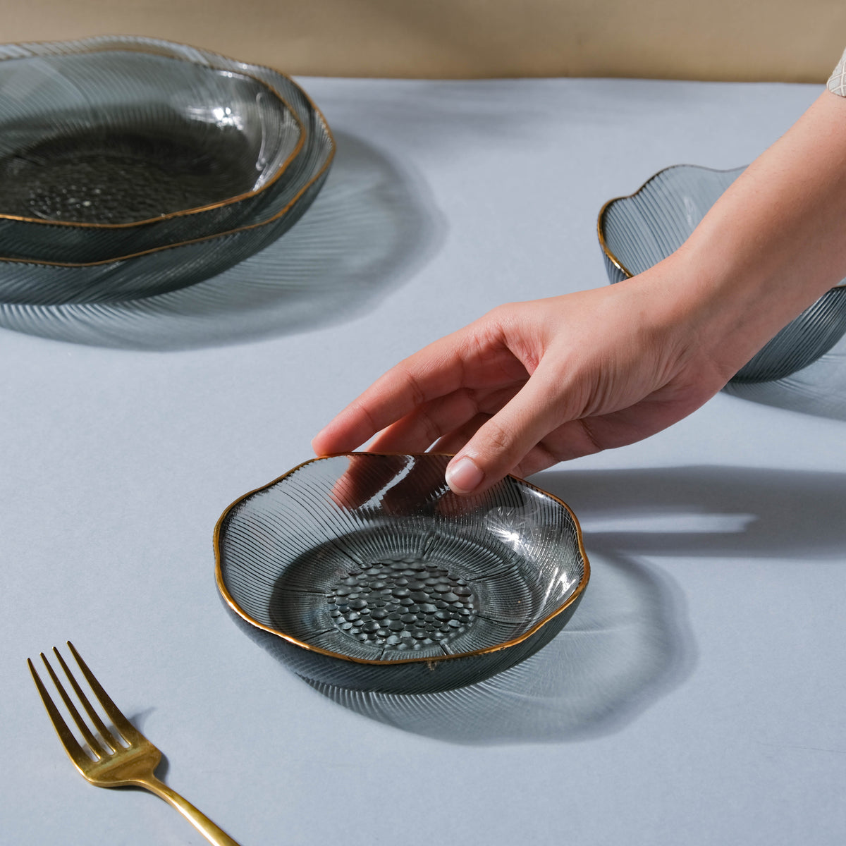 Flower Glass Dessert Plate Grey Nestasia