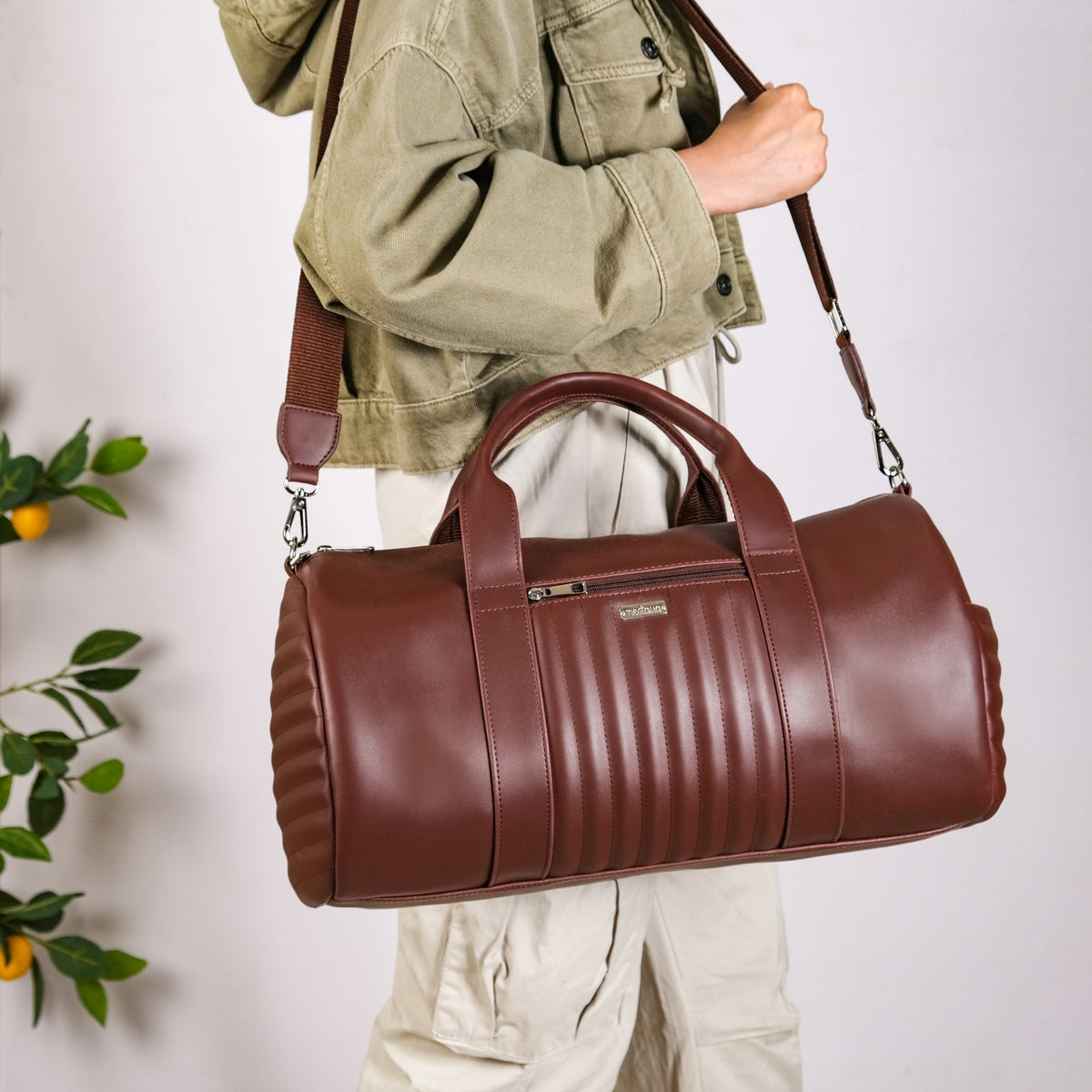 Wanderlust Duffle Bag Brown Large 17x9 Inch Nestasia