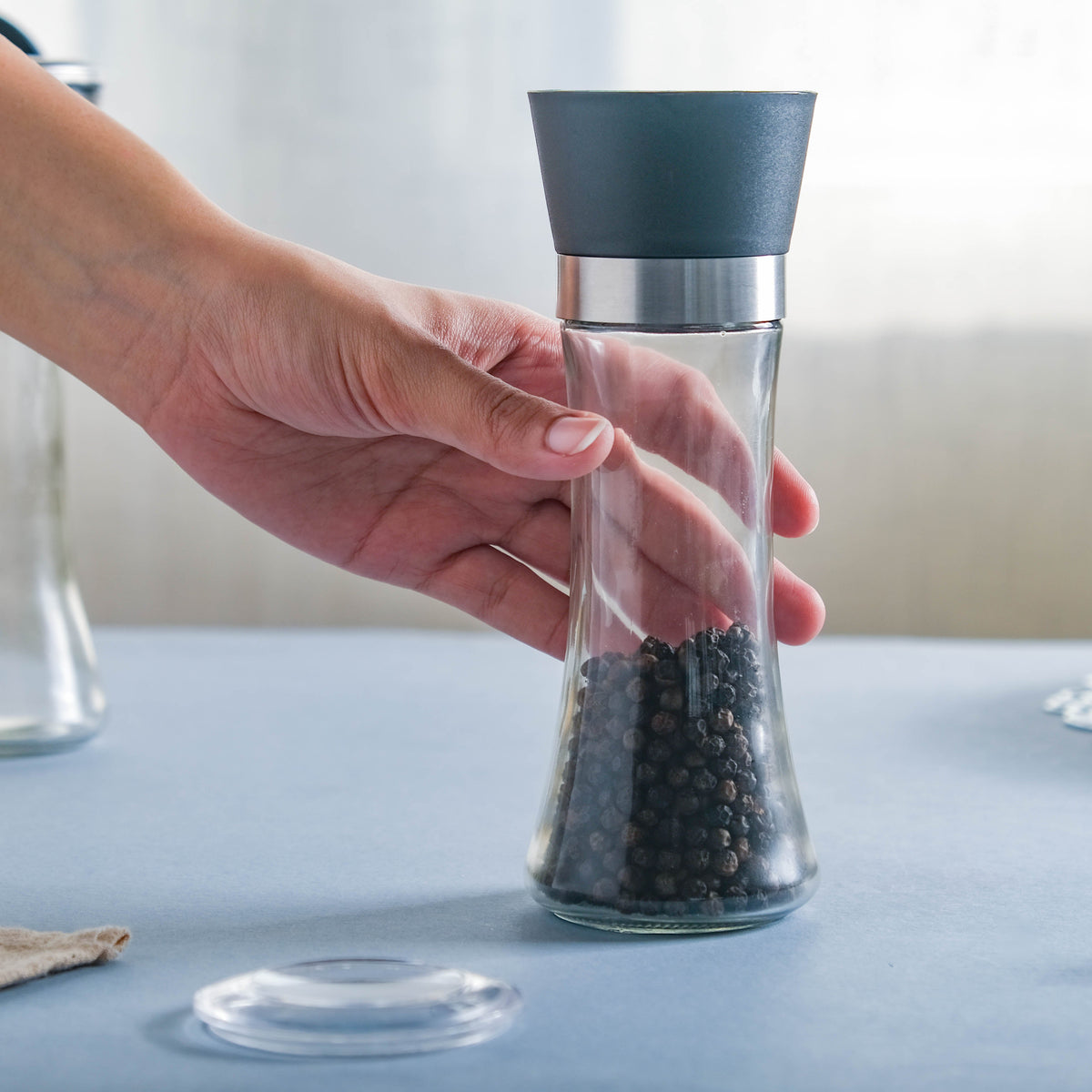 Grinder Bottle for Spices Nestasia