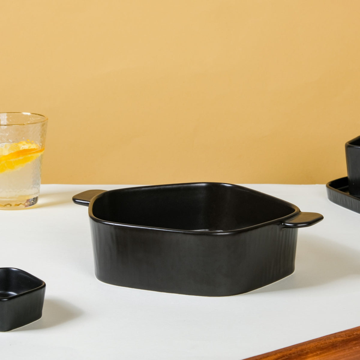 Pentagon Black 19 Piece Dinner Set For 4 Nestasia